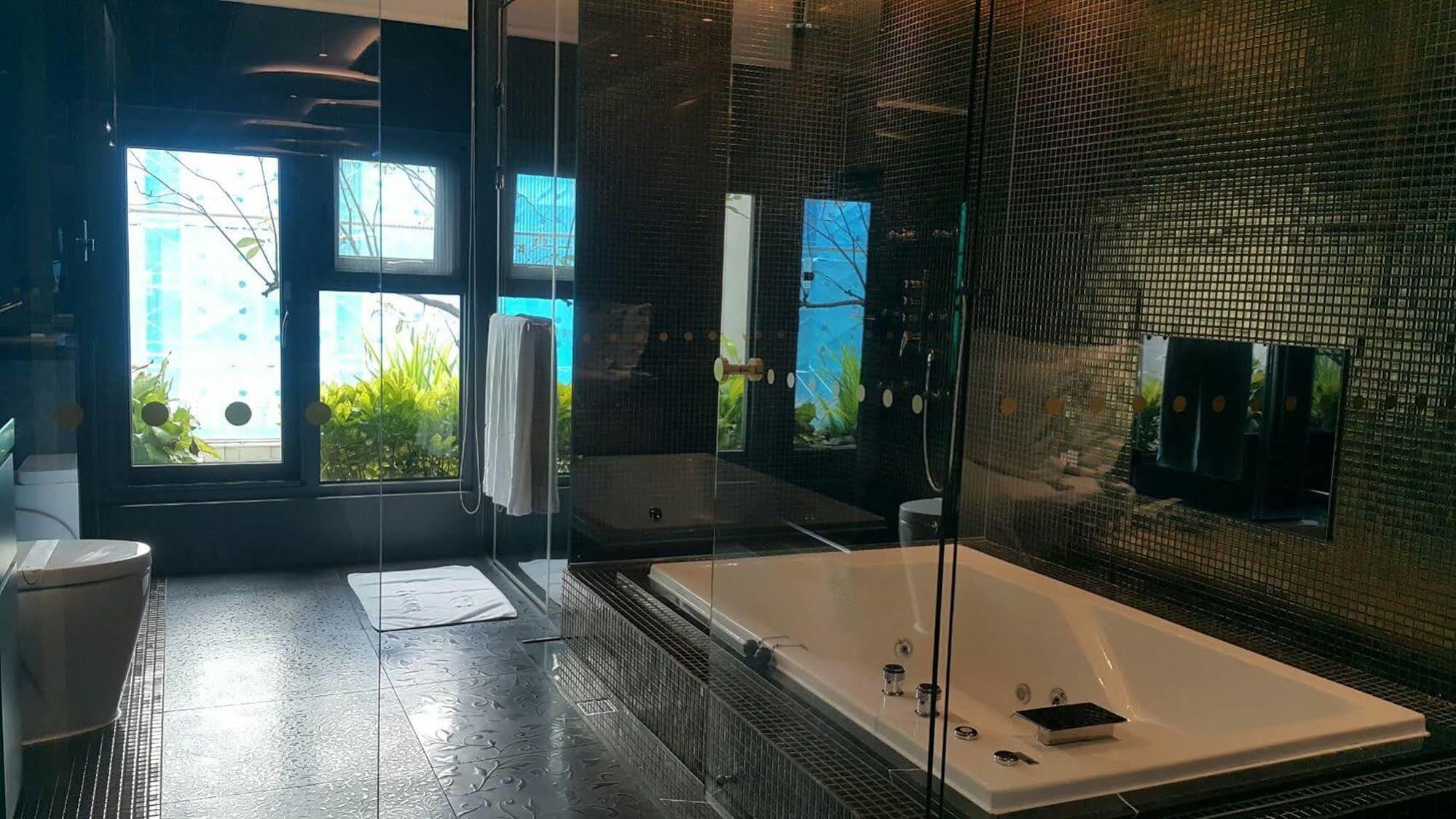 All-Ur Boutique Motel - Xin-Jhung Branch New Taipei City Buitenkant foto
