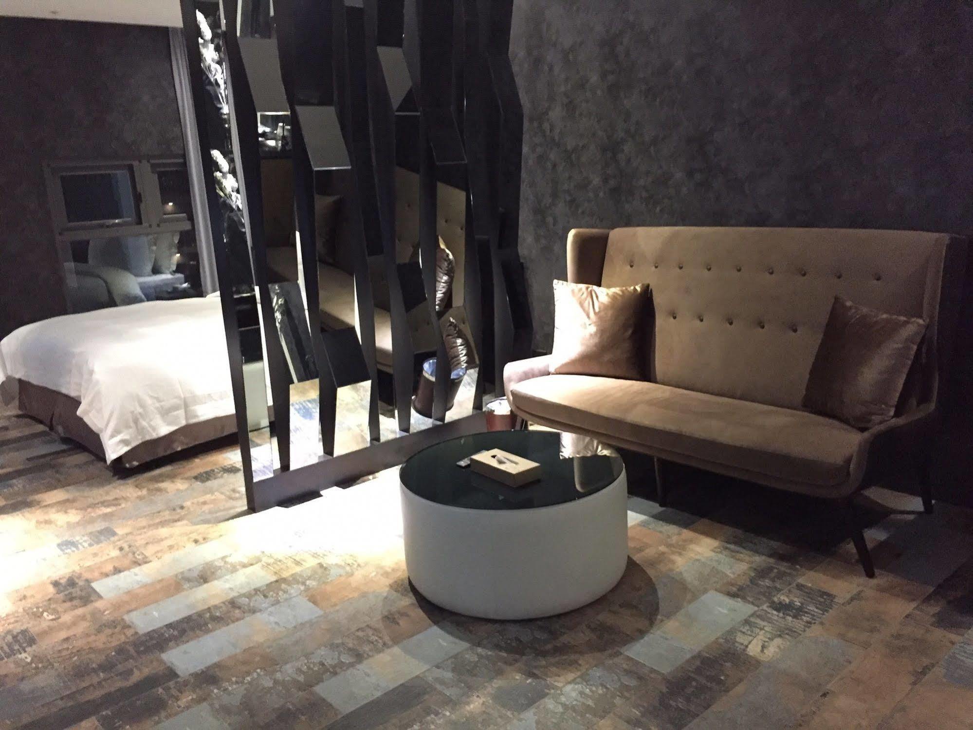 All-Ur Boutique Motel - Xin-Jhung Branch New Taipei City Buitenkant foto